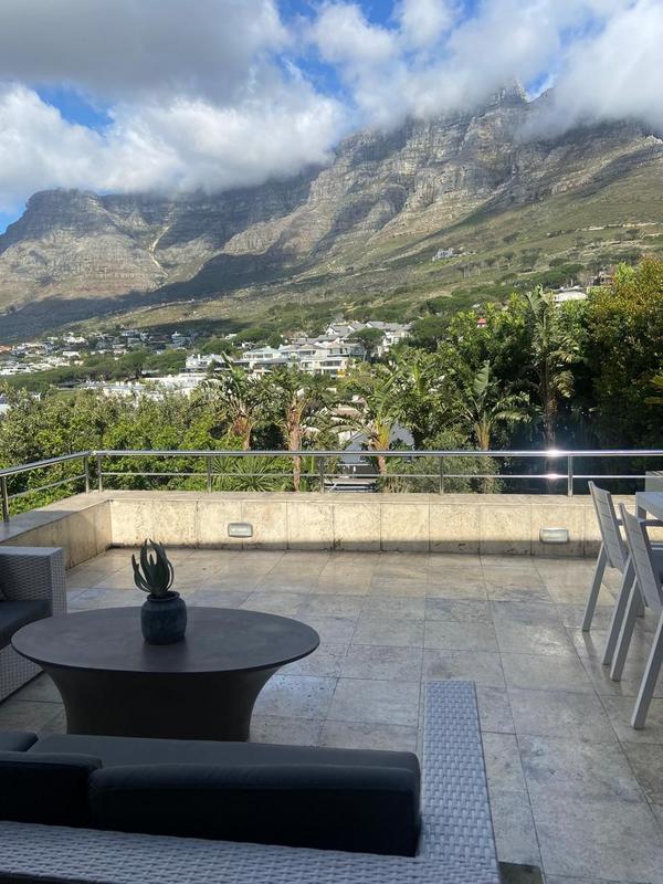2 Bedroom Property for Sale in Gardens Western Cape